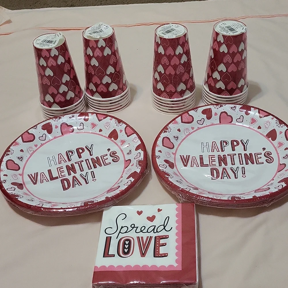 Valentine's Day Disposable Tableware
